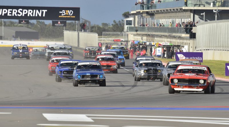 Historic Touring Cars at The Bend