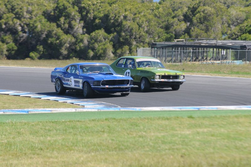 Stewart Barnes Mustang enjoyed the R1 battle with Scott Slater's Torana JPG