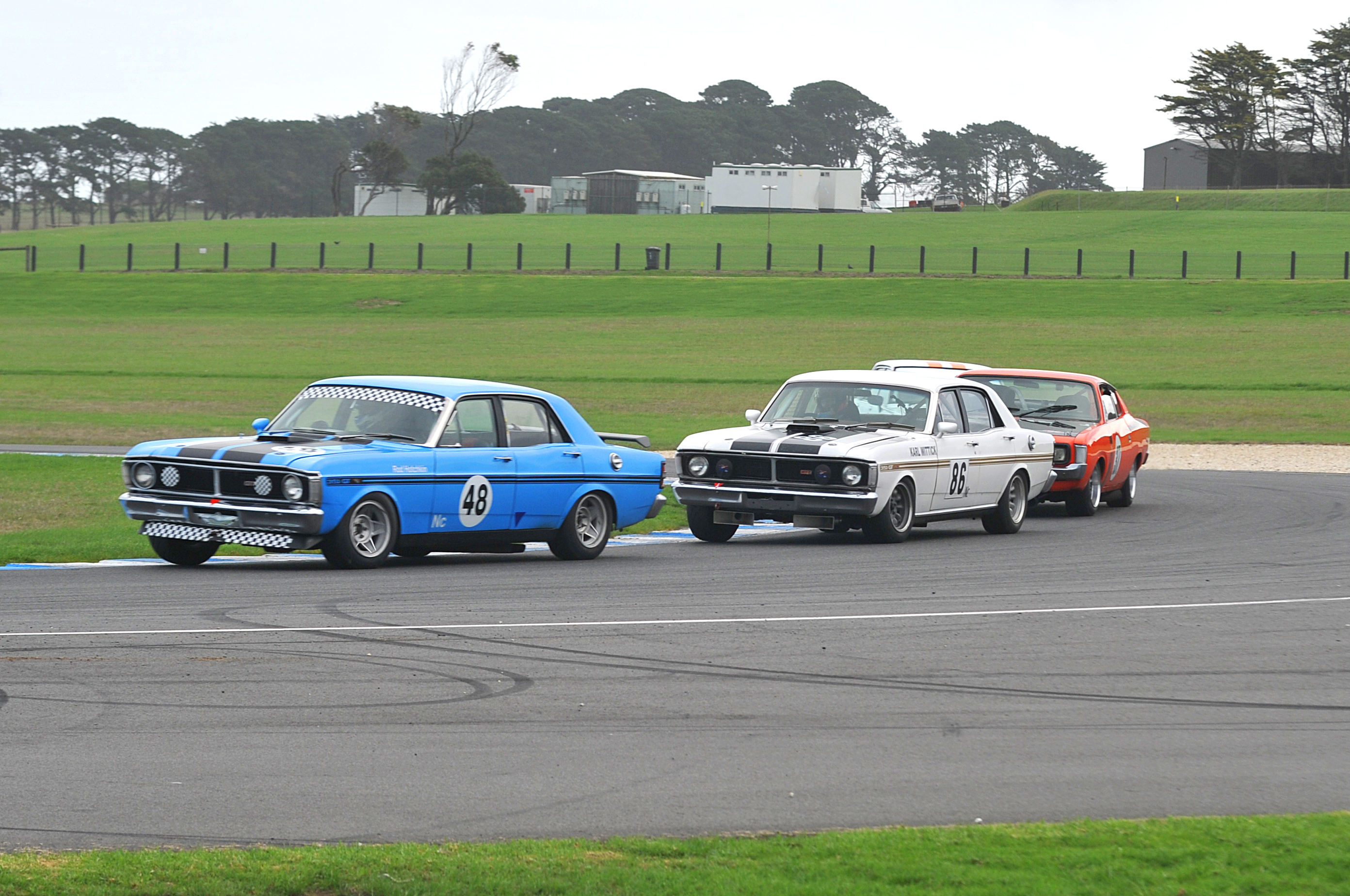 Rod Hotchkin, Karl Wittick and Craig Miles in close company