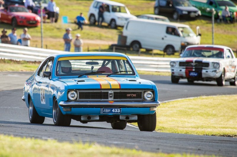 34 Darryl Wilcox - Holden Monaro - Group N Over Three Litre - Sunday-9