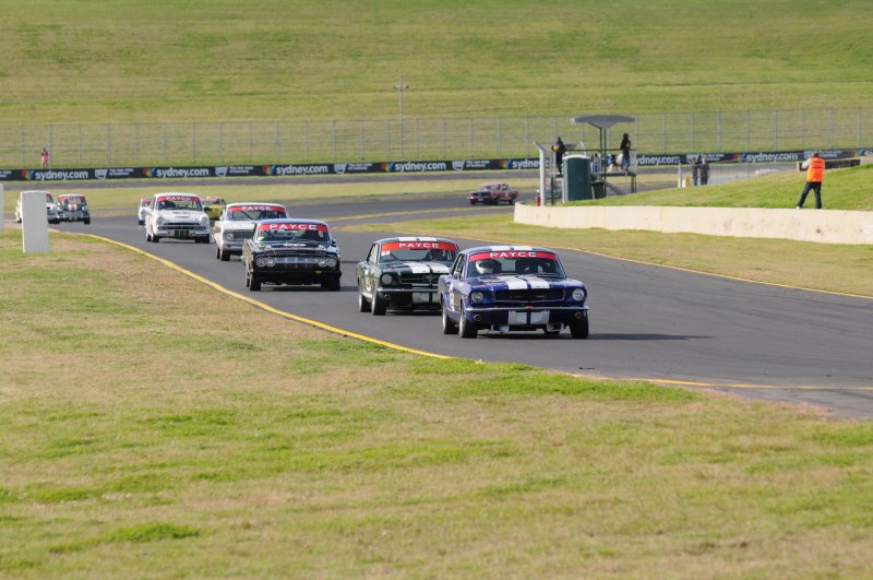 Brent Trengrove leads Greg Toepfer, Alan Boughen's Comet and Martin White's Falcon Sprint