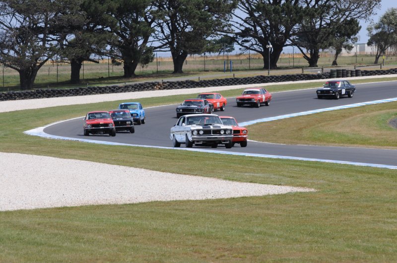 Harry Bargwanna challenges Spud Smith on lap one