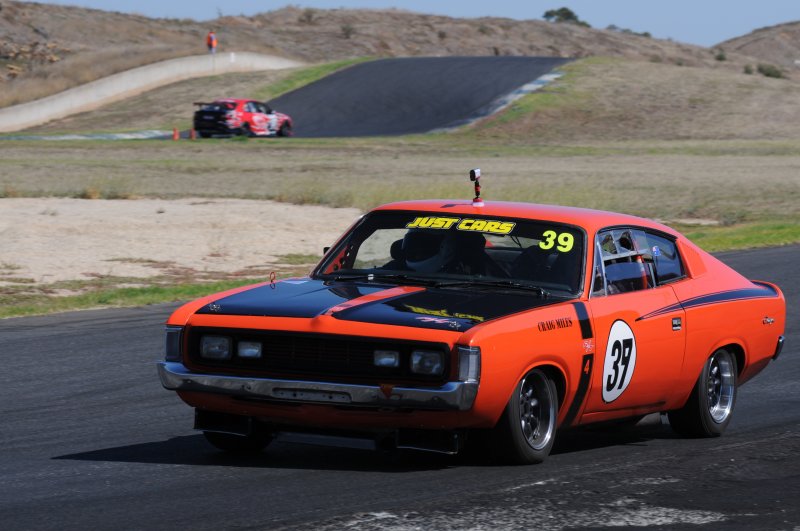 Periscope up! Craig Miles on a Charge.Phil Wisewould photo