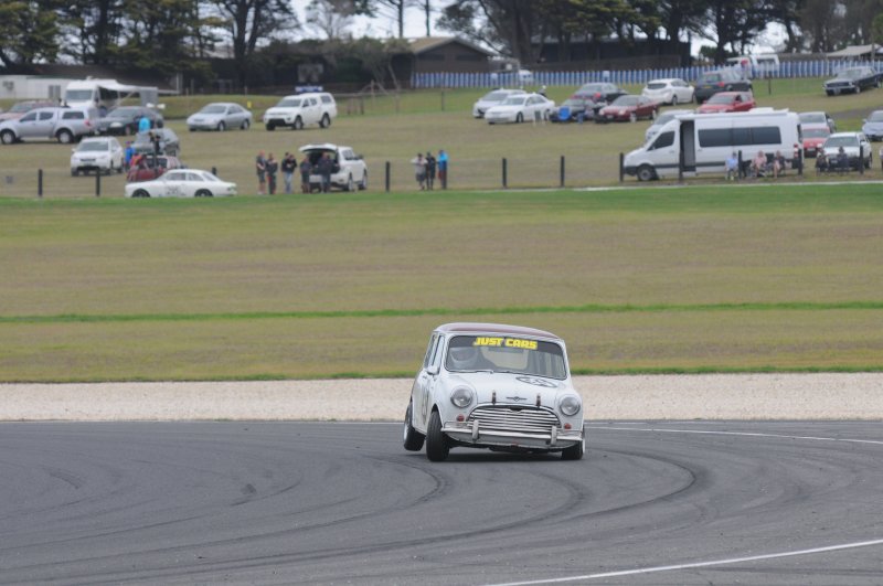 Justin Elvin's amazing Mini. Phil WisewouldPG