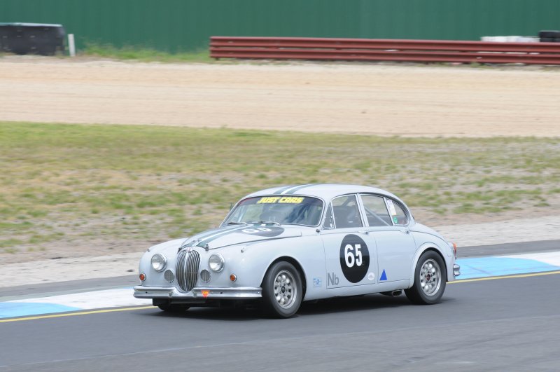 Ian Mewett\'s Jag made the trip from Qld and finished in the top 10