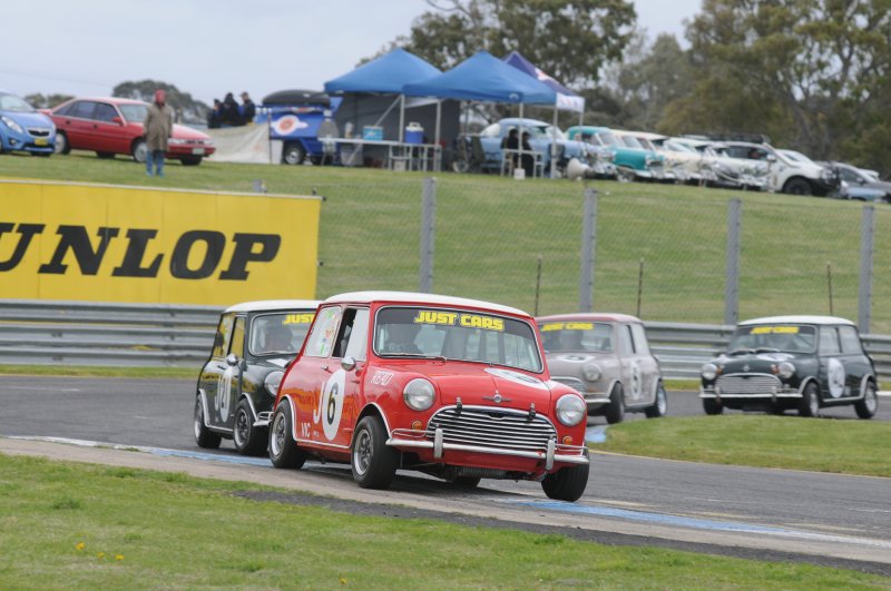 Mini maelstrom. Adrian Read leads the pack