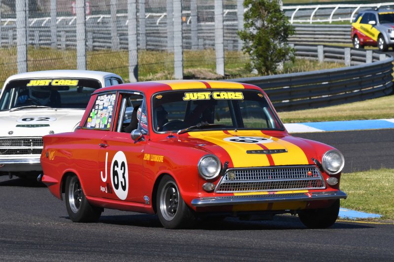 77-year old 'Fast Johnny' Luxmoore claimed fourth, just 4 points off the podium