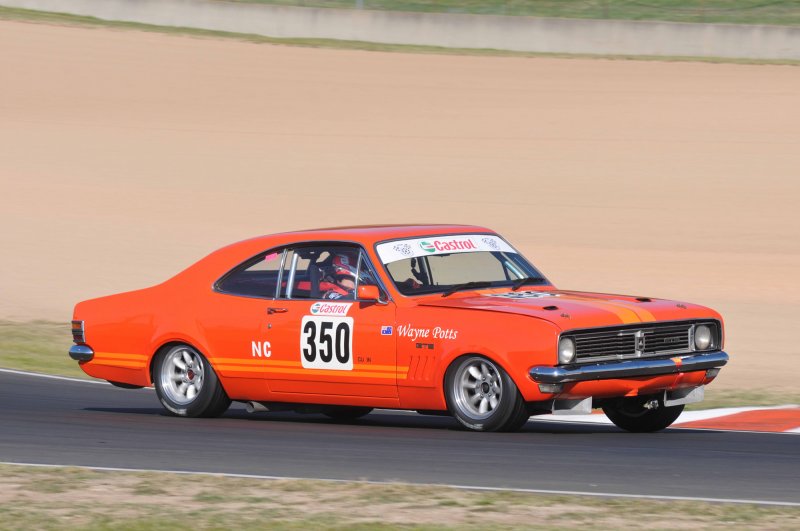 Magnificent Monaro HG of Wayne Potts finished a second off the podium in R3. jpg