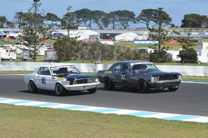 Trans Ams neck and neck - Fraser Ross and Darryl Hansen
