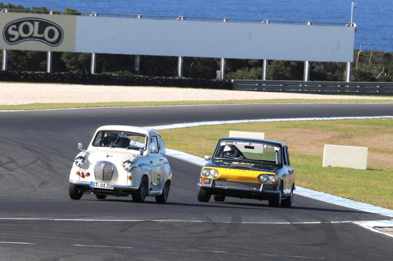 Battle of Britain - Rhea Sutter, Austin A30 vs Ian Cuss, Triumph 2000 JPG