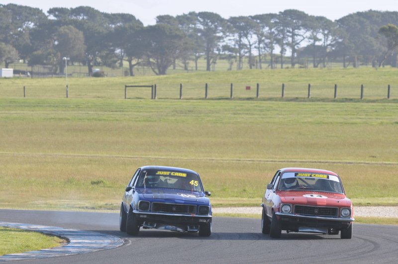 Nathan Gordon and Stephen Pillekers at each other's throats all weekend until blow-up blues for the blue car