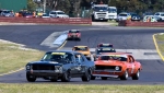 Hansen's Mustang holds off de Paoli's Camaro