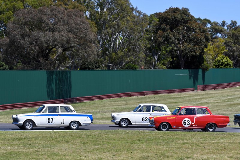 Another race meeting another Cortina battle...