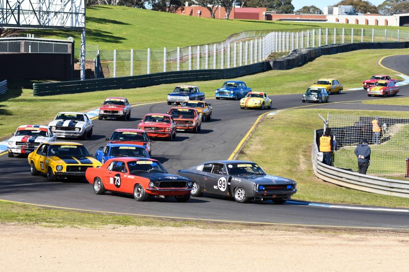 The field rolls round for the rolling start