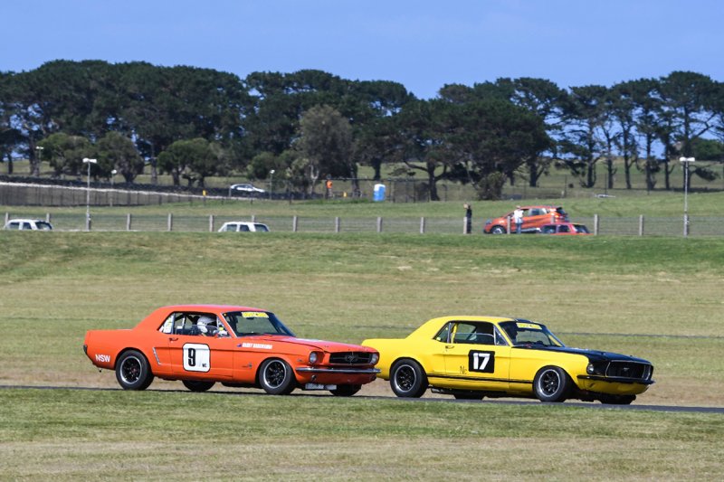 Harry-Bargwanna-attacks-Alan-McKelvie-in-Turn-4