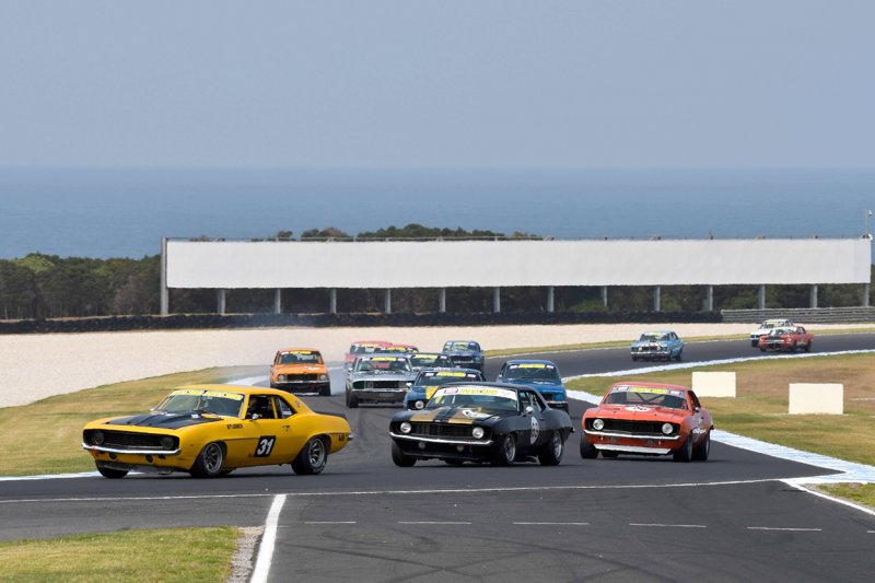 Camaros-rule-as-Paul-Stubber-leads-the-pack-through-T4