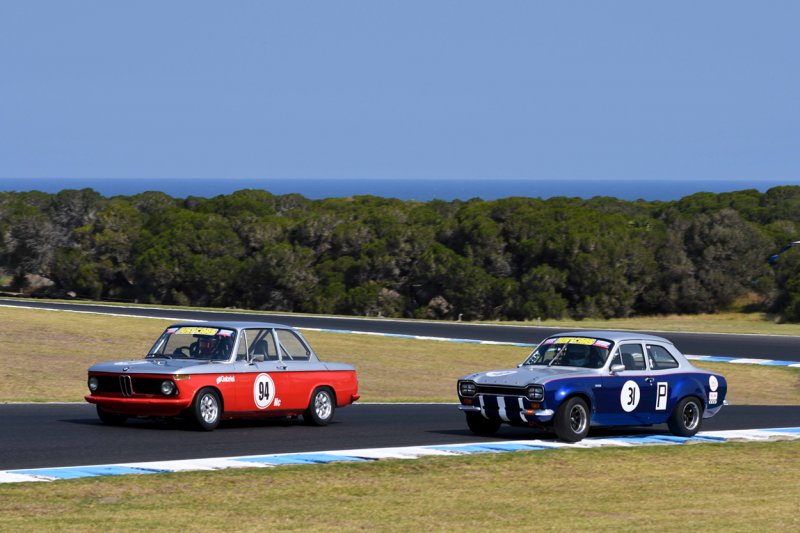 Great-battles-all-weekend-SAs-Josh-Axfords-BDA-Escort-vs-Vics-Gabriel-Digenis-BMW