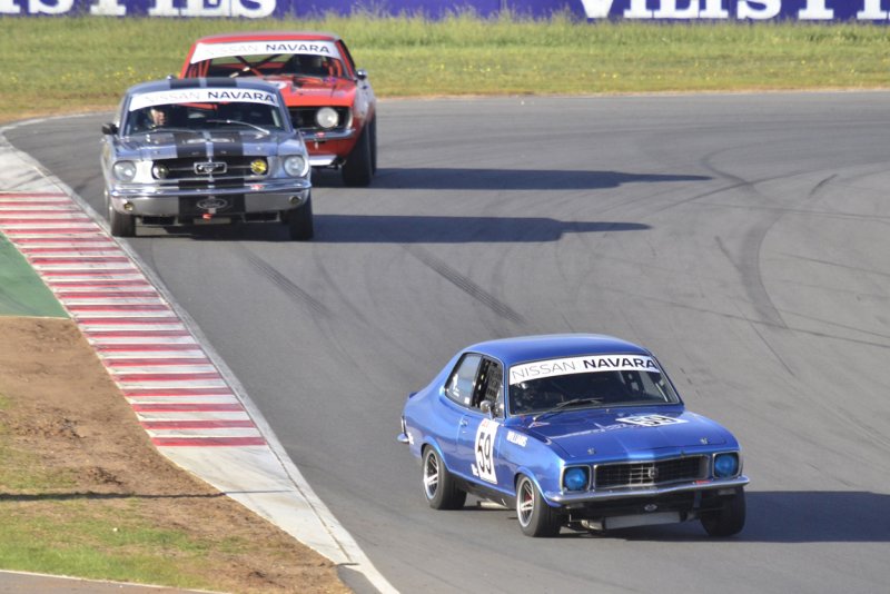 Andy-Williams-leads-Graeme-Woolhouse-and-Aldo-De-Paoli-Lap-2-of-the-final-race.