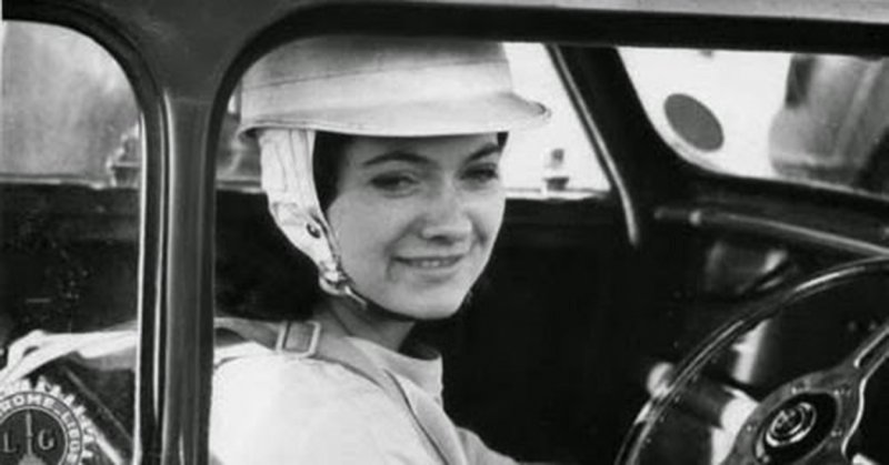 Christabel_Carlisle_in_her_Mini_Cooper_1961