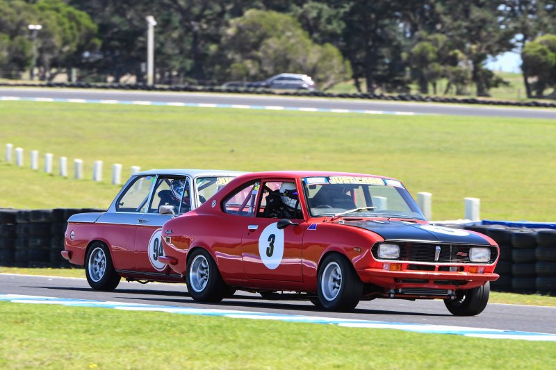 The-battle-between-Peter-McNivens-Mazda-and-Gabriel-Digenis-BMW-was-a-midfield-highlight.