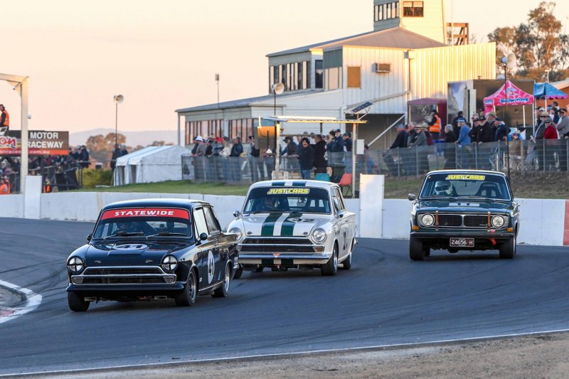 Don-Knight-hounds-NSW_s-Jerry-Lenstra-in-the-Cortina-stoush.-Phil-Wisewould-photo.