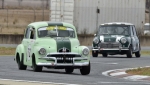 Phil-Barrow_s-_FJ-Supercar_-soldiered-on-after-overnight-panelwork