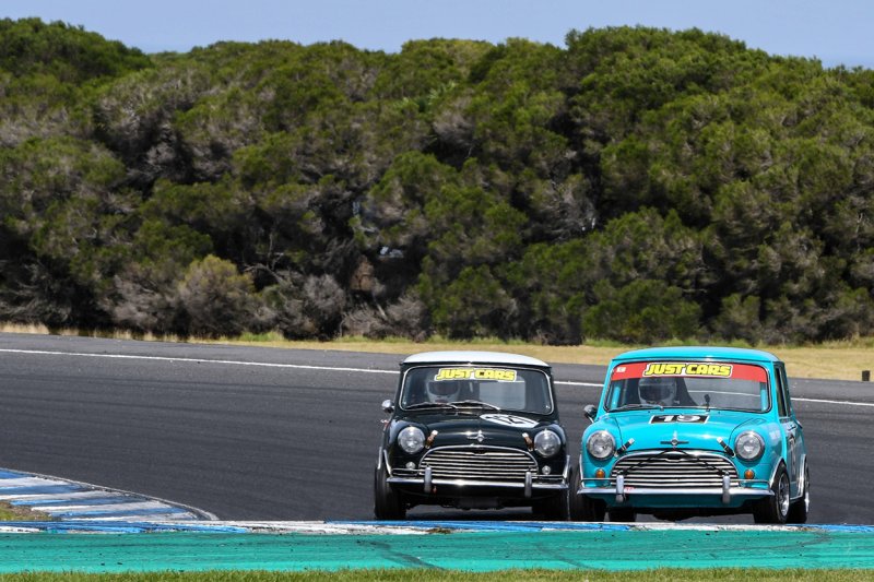 Vic_s-Richard-Hill-and-NSW_s-Danny-Berry-duked-it-out-for-top-Mini