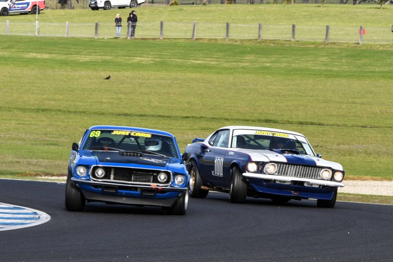 Furious-Fastbacks-of-Miceli-and-Clempson-at-play