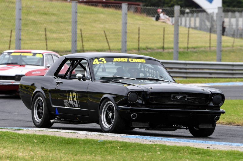 The-ever-improving-Pete-Meuleman_s-Nb-Mustang-ahead-of-David-Crabtree-in-the-ex-Nelson-Capri