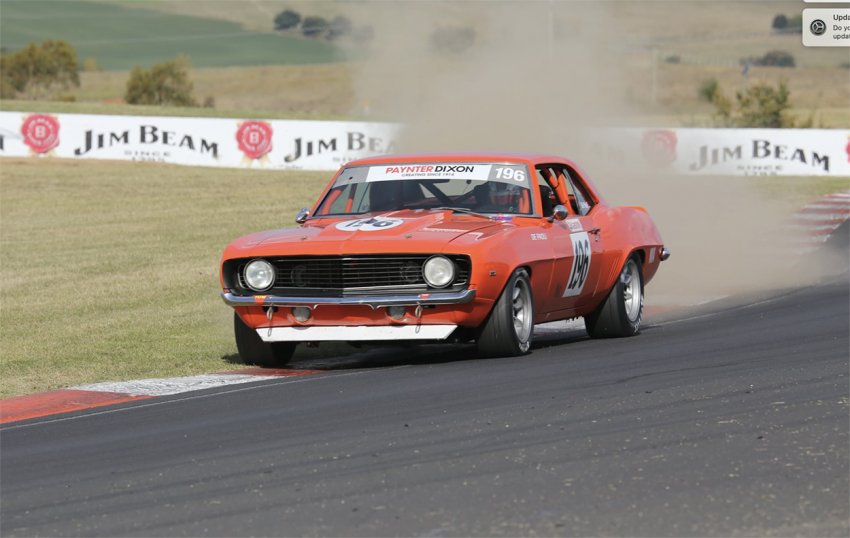 Aldo-de-Paoli_s-winning-Camaro-kicks-diust-atb-thr-Chase.-Throttlejamphotography.