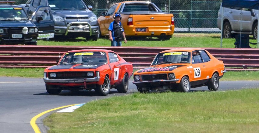 Close-battle-between-Burns_-Charger-and-Tassie-Mick-Cross_s-Torana-got-a-bit-too-close