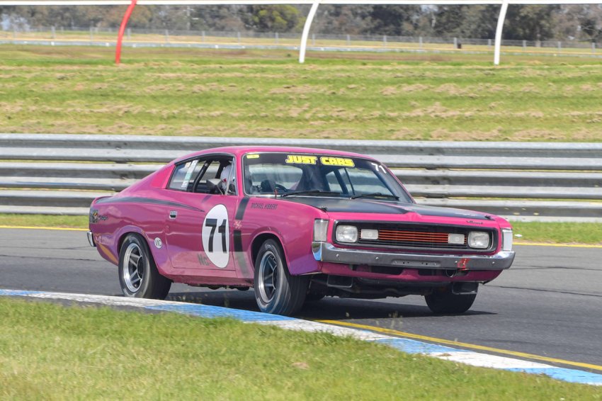 Mick-Hibbert-returned-in-the-Heliotrope-Hemi-after-a-long-layoff