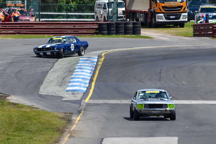 Qld_s-Graeme-Wakefield-a-bit-too-deep-into-T1