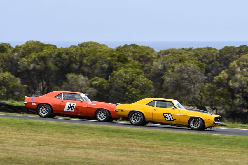 WA-Camaros-of-Paul-Stubber-1.45.1-and-Aldo-de-Paoli-locked-out-Qualy-front-row