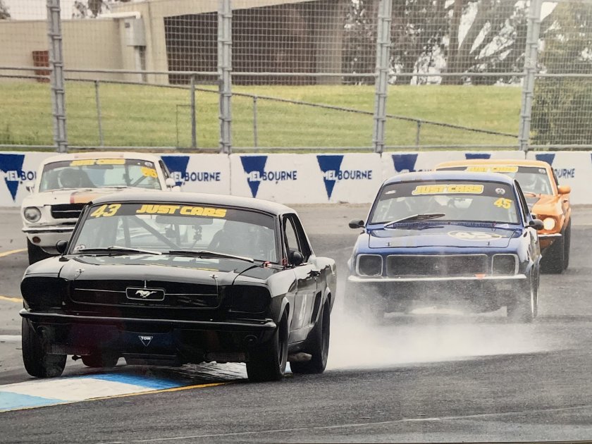 Slipping-through-the-Sandown-slime.-Phil-Wisewould-photo.