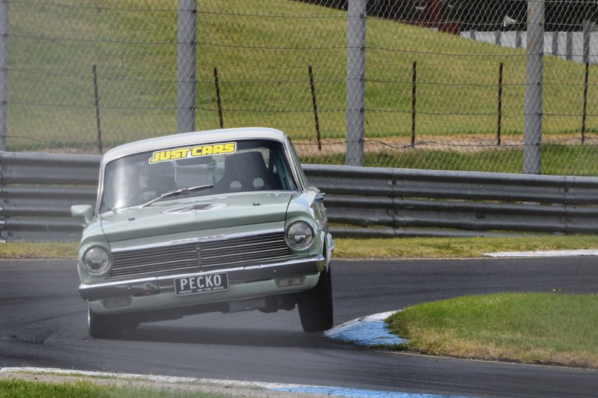 Tony-Pejkovic-hadn_t-forgotten-how-to-drive.-Phil-Wisewould-photo.