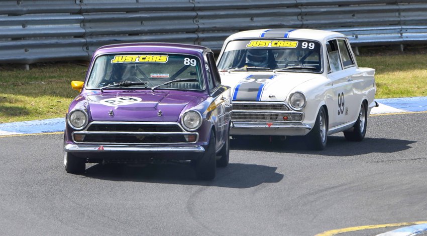 NSWs-John-Harrison-and-Les-Walmsley-fought-over-top-pushrod-Cortina-honours