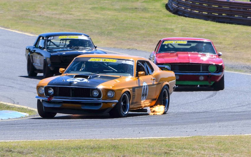 Joe-Calleja_s-Fastback-spits-flame-to-ward-off-Brent-Trengrove_s-Camaro-and-Pete-Meuleman_s-Mustang.
