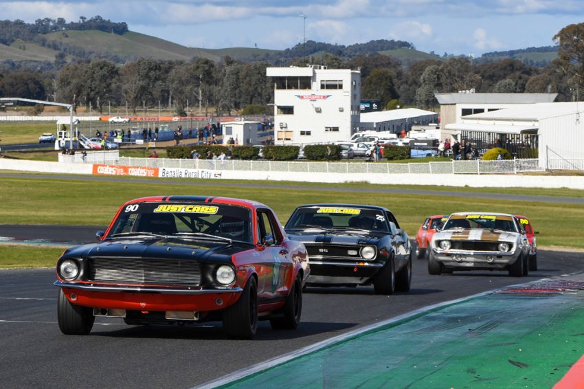 Former-HTCAV-President-Chris-Stern-leads-the-Camaros-of-Adrian-Moyle-and-Dom-Leo