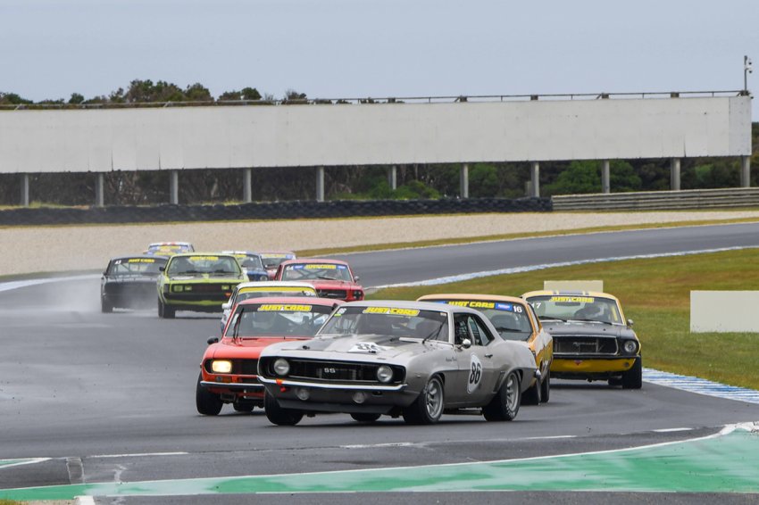 Watch-out-The-McNiven-Mazda-dives-on-Miles-and-Beard-at-T4