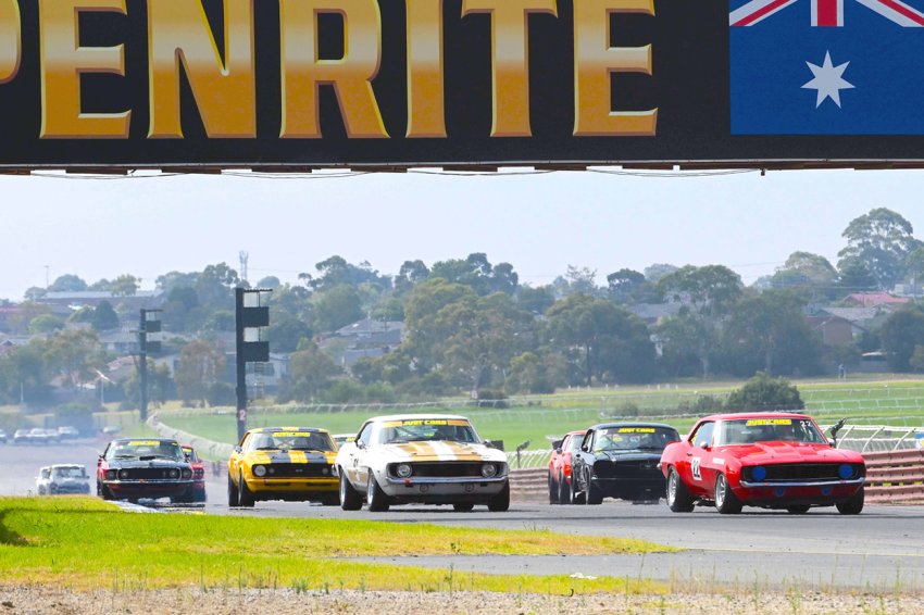 Triple-winner-Brent-Trengrove-heads-Leo-Talbot-and-Meuleman-in-Saturdays-start