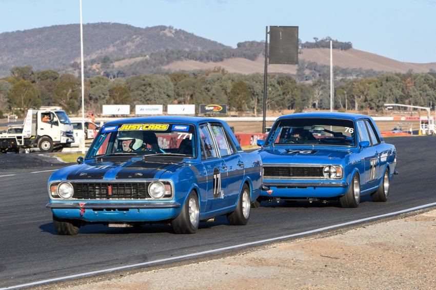 Gordon-Cox-led-Brad-Forgeard-NSW-in-the-Mk11-Cortinas